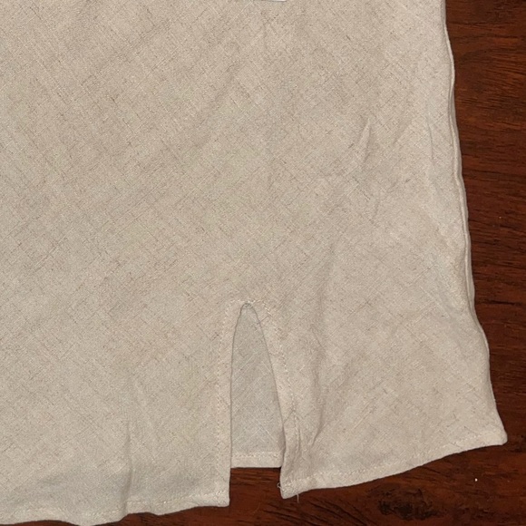 Split up mini Linen Skirt - Picture 3 of 4